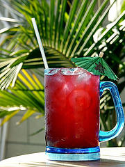 https://www.my-island-jamaica.com/images/jamaican_rum_punch.jpg