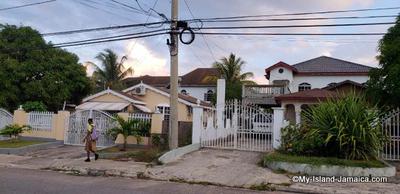 Real Estate Investor Looking to Invest In Jamaica